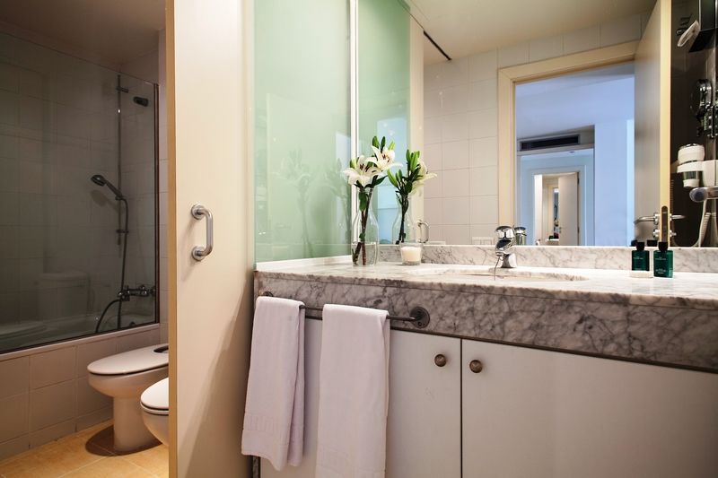 Splendom Suites Pau Claris Barcelona Exterior photo